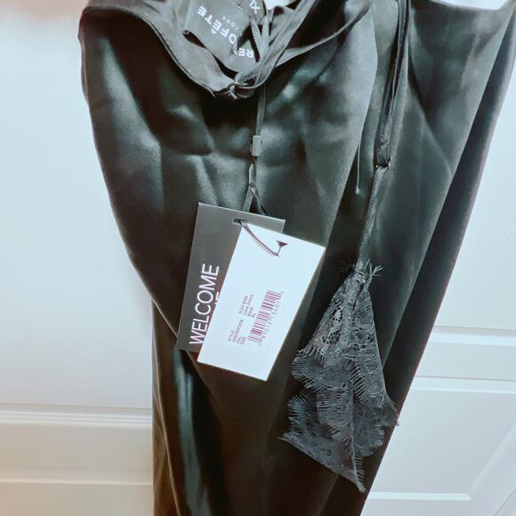 Retrofete Lucie Lace Cutout Gown Black Size XL - Picture 7 of 9